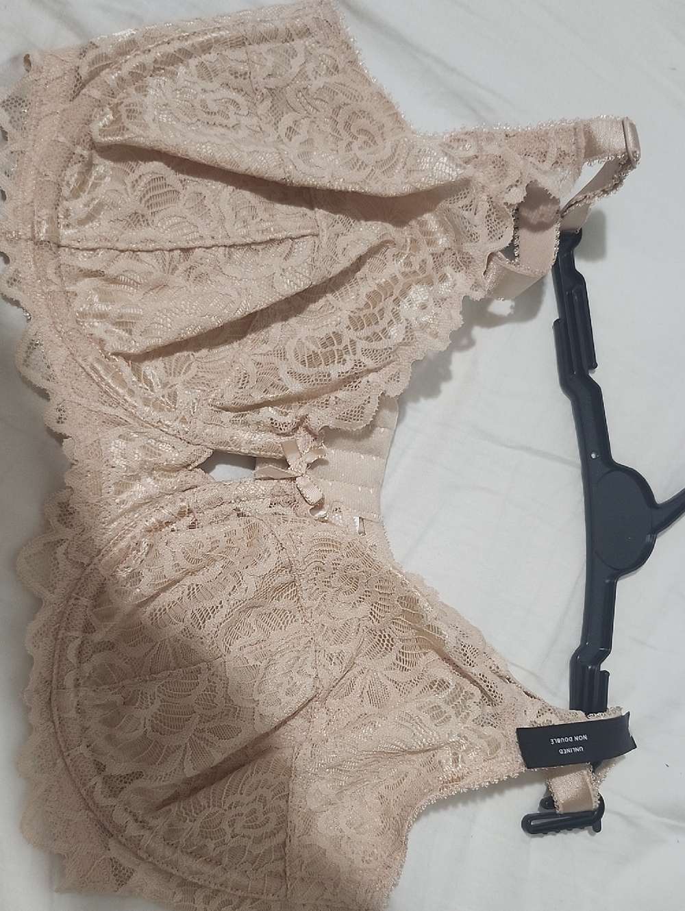 Sheer Lace Underwire Bra in Nude - Women's Intimates